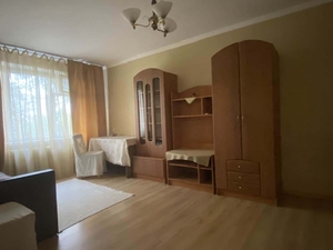 Сдам двухкомнатную квартиру для одного или двух работающих людей. Не посредник. #1745911