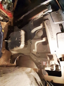 Mitsubishi SpaseStar 98-2004p Панель пола багажника MR 392908 #1746673