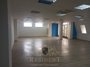 Офіс 120 м2 в центрі міста  Здам офіси в центрі міста. Барикадна 3-поверх  #1747055