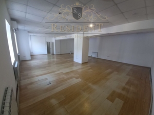 Офіс в центрі міста,  своя вода каналізація. Грушевського 10   #1747052