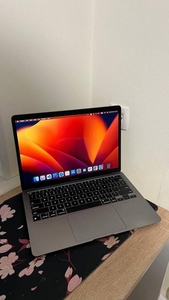 Продам MacBook Air M1 (16/256) 13.3