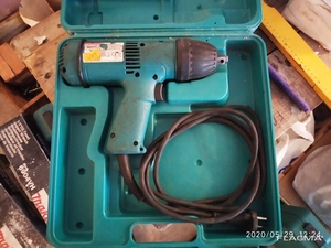 Ударный электрогайковерт Makita - надежный инструмент #1742347