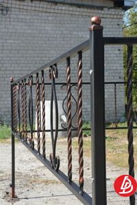 Огорожі ковані під замовлення. 