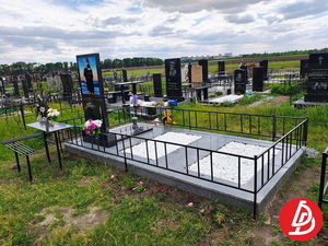 Огорожі прості на могилу. #1749116