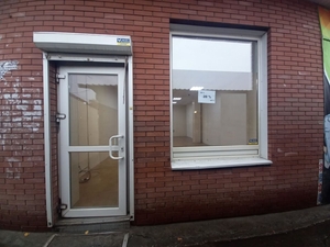 Оренда Приміщення на червоній лінії,  окремий вхід+ вікно на червону лінію  #1747955