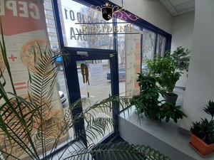 Здам Магазин на Гагаріна 24,    Червона лінія з окремим входом. Вітринні вікна #1747048
