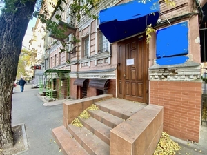 Приміщення в центрі міста. Старокозацька 22,  1 поверх з окремим входом  #1747028